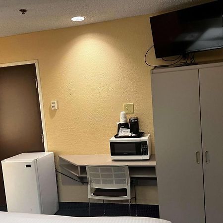 Microtel Inn & Suites By Wyndham Houston/Webster/Nasa/Clearlake Nassau Bay Exterior foto
